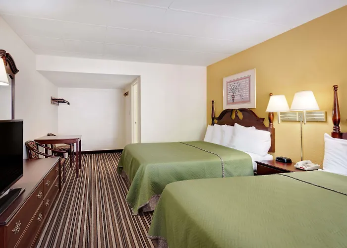 Travelodge By Wyndham Chambersburg